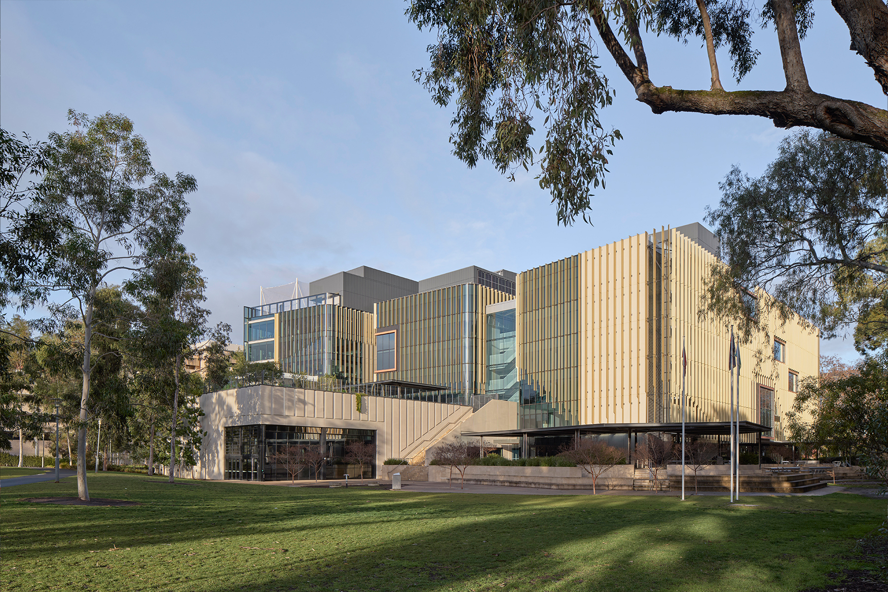 Sized_00_10314-CoA_AdelaideBotanicHighSchoolExpansion_COXArchitecture_PeterClarke